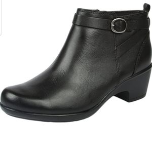 Clarks Black Leather ankle boot 2 inch